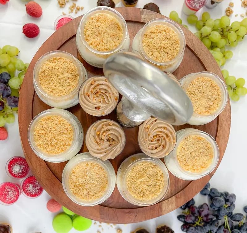 קינוחים אישיים לשבת חתן במגשי אירוח קייטרינג תמרים